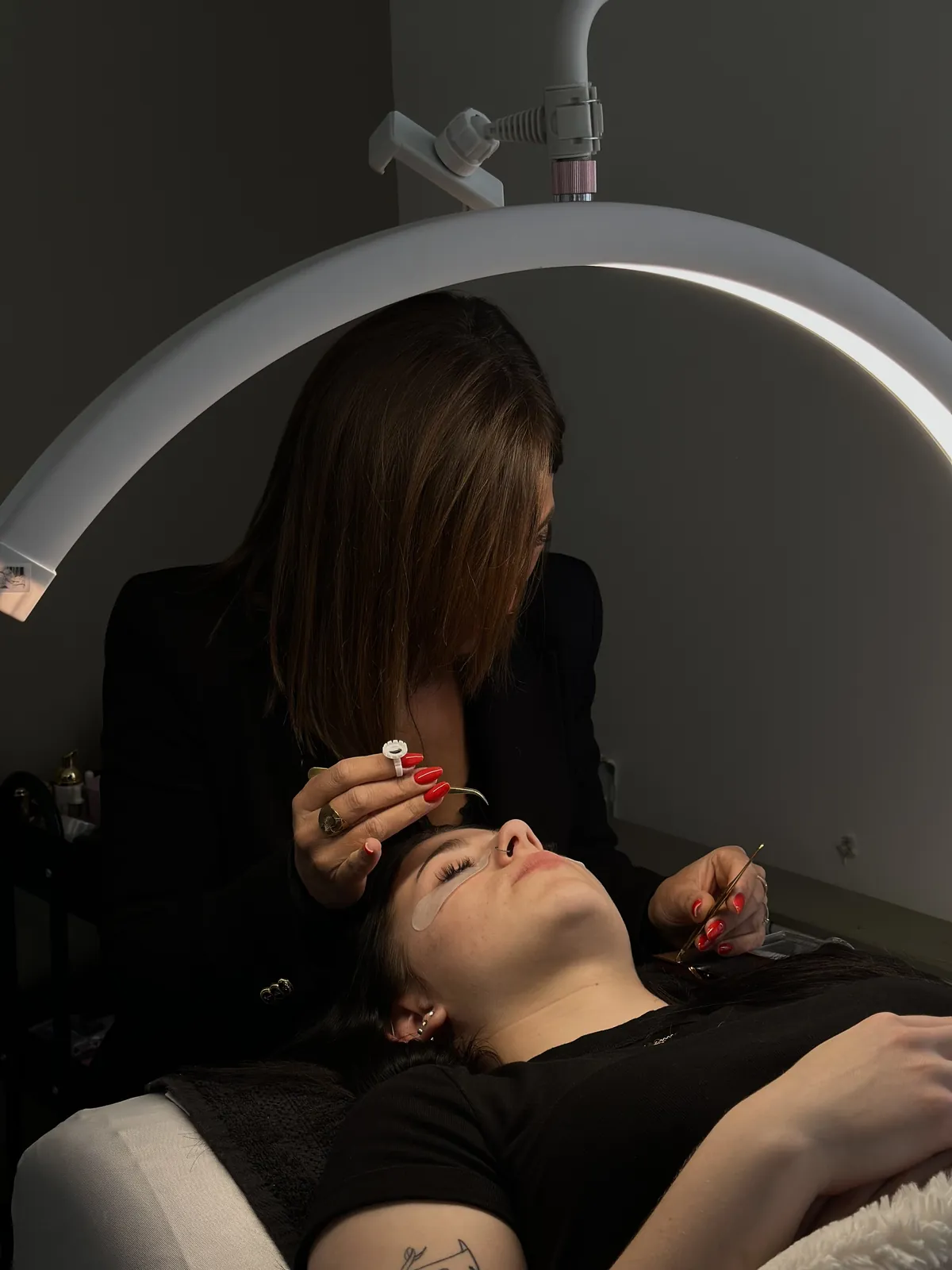 Dépose extensions de cils à Montivilliers